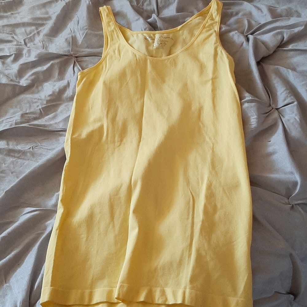 Basic Tank Top - Picture 3 of 3